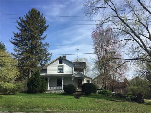 8374 Main St, Vernon, OH 44428-9326