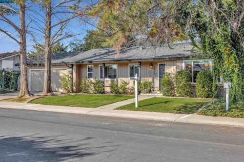 2813 Stonemill Ct, Modesto, CA 95355-3451