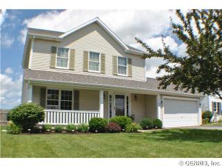 5768 Oatfield Dr, Canandaigua, NY 14425-9368