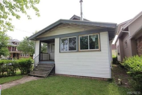 95 Comstock Ave, Buffalo, NY 14215-2205
