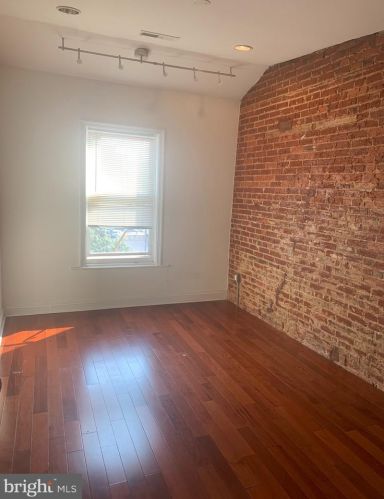 1633 3rd St, Philadelphia PA  19122-3002 exterior