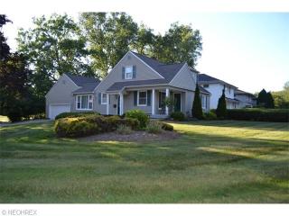 2204 Halcyon Rd, Cleveland, OH 44122-1305