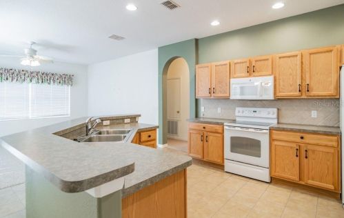 18902 Grand Club Dr, Port Richey FL  34667-5539 exterior