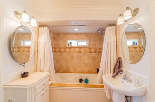 701 Limited Ave, Lake Elsinore CA  92530-3518 exterior