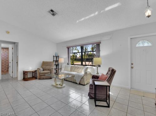 533 4th St, Cape Coral, FL 33909-0020