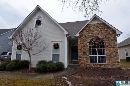 1126 Amberley Woods Dr, Helena, AL 35080-3800
