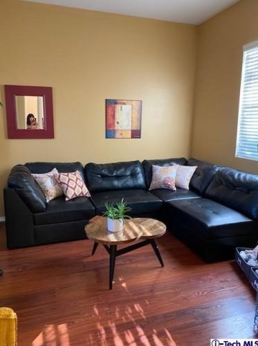 27787 Summer Grove Pl, Santa Clarita, CA 91354-1895