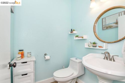 2060 Springbrook Ct, Oakley CA  94561-4113 exterior