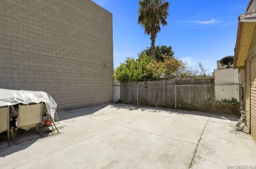 1433 Coolidge Ave, National City CA  91950-4421 exterior