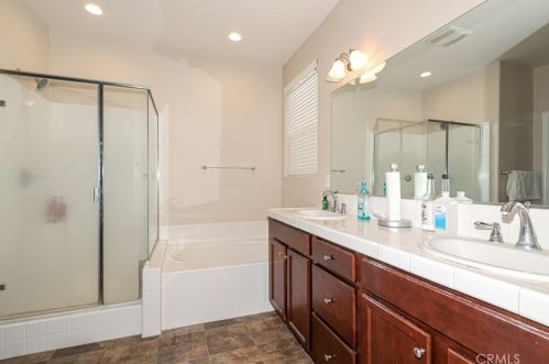 1381 Tevin Way, Madera CA  93637-6508 exterior