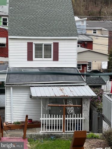 416 Middle St, Ashland PA 17921-1920 exterior