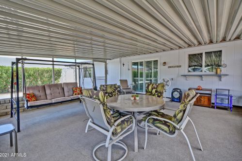 13118 Meeker Blvd, Sun City AZ 85375-5204 exterior