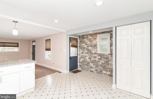 806 Pitman Ave, West Deptford NJ  08063-1324 exterior