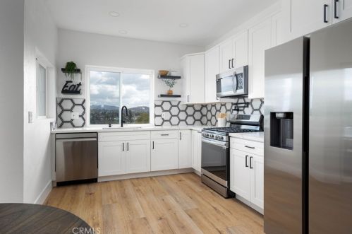 4393 Date Ave, La Mesa CA  91941-6412 exterior