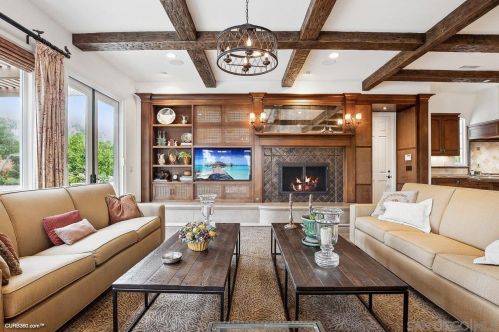 14203 Caminito Vistana, San Diego CA 92130-3724 exterior