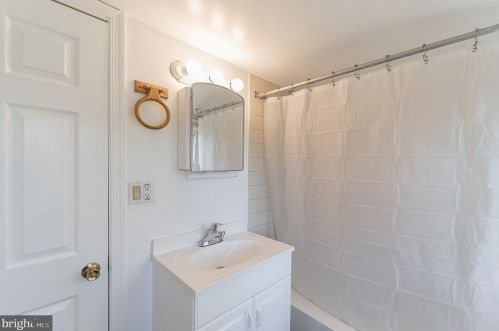 113 Mill Rd, Norristown PA  19401-1816 exterior