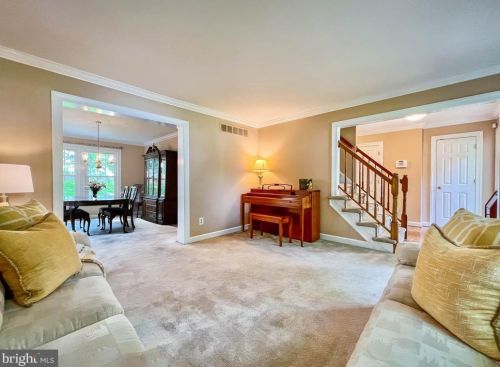 251 Norsam Dr, Langhorne, PA 19047-8504