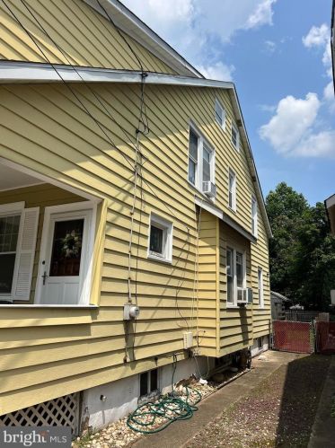 24 Newkirk Ave, Trenton, NJ 08629-1428