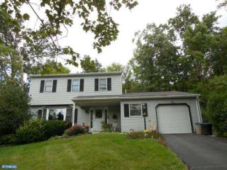 208 Granite Dr, Collegeville PA  19473-1771 exterior