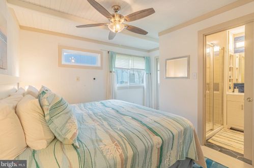 399 Bay Ave, Slaughter Beach DE  19963-4910 exterior