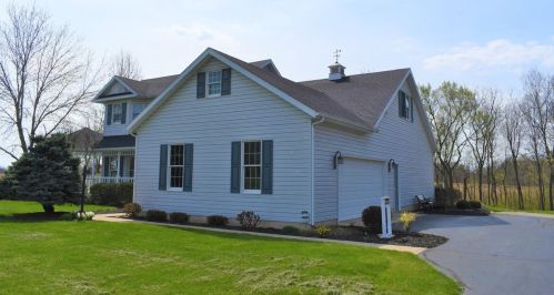 237 Hale Rd, Wilmington, OH 45177-8501