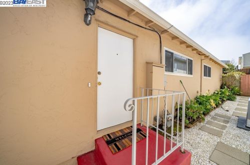 166 Plymouth Cir, Daly City CA  94015-2860 exterior