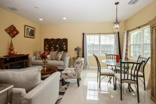 735 Curtis St, Fort Pierce FL  34983-1934 exterior