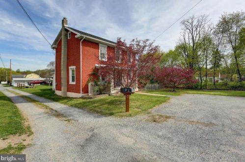 47 Cleversburg Rd, Lees Cross Roads PA  17257-9410 exterior