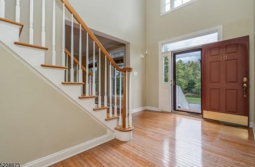 10 Providence Dr, Flemington NJ  08822-3447 exterior