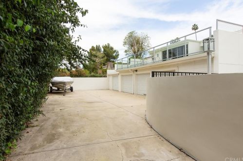 3041 Riverside Ter, Chino CA  91710-2965 exterior