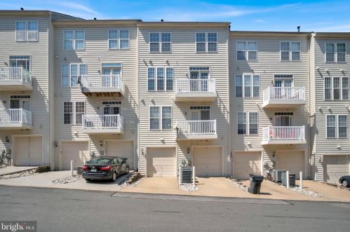 2460 Eastbourne Dr, Woodbridge, VA 22191-4062