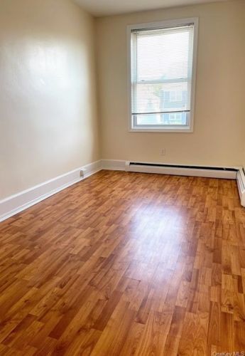 14 Stephenson Blvd, New Rochelle NY  10801-4402 exterior