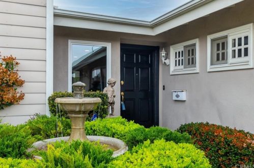 3571 Julian Ave, Long Beach CA  90808-3111 exterior