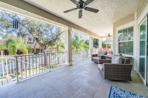 216 Spg Blvd, Tarpon Springs FL 34689-3554 exterior