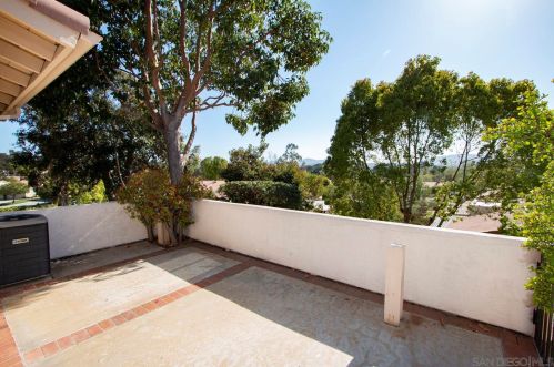 18076 Avenida Alozdra, San Diego CA 92128-1570 exterior