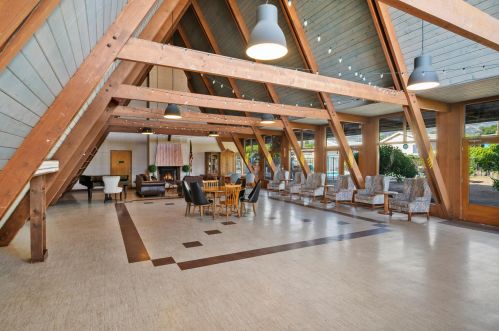 4280 Calle Real, Santa Barbara CA 93110-1490 exterior