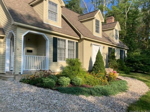49 Brynmoor Ct, Goshen, CT 06756-2135