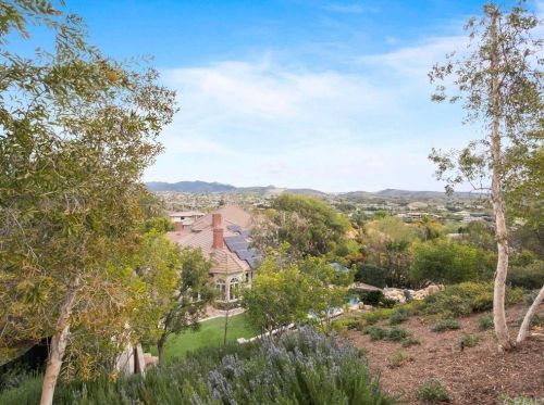 5 Shire, Trabuco Canyon CA  92679-4907 exterior