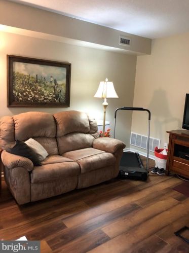 108 Berwick Pl, Lansdale PA 19446-4908 exterior