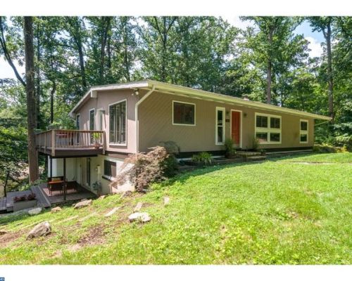 744 Camp Woods Rd, Ithan, PA 19085-1029