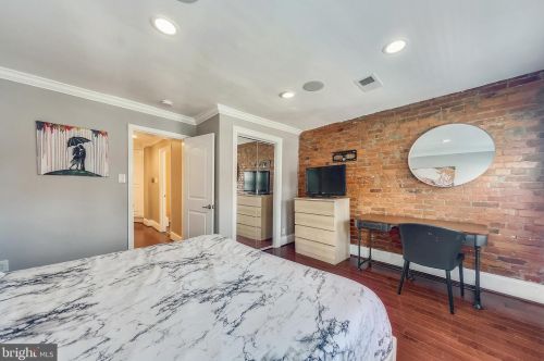 1826 18th St, Washington DC 20009-1707 exterior