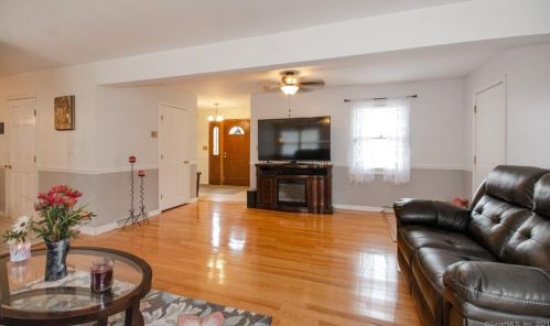 14 Foote Hill Rd, Northford CT  06472-1335 exterior