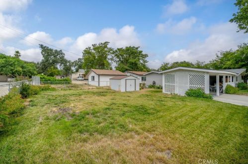 1907 Riverside Ave, Lake Nacimiento CA  93446-1330 exterior