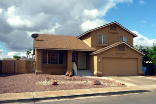 4131 Whispering Wind Dr, Glendale, AZ 85310-5175