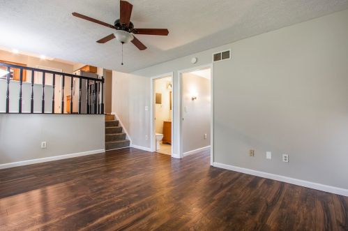 8511 Pheasant Dr, Florence KY  41042-9397 exterior