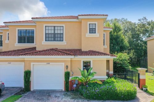 1308 Coriander Dr, Kissimmee, FL 34759-5411