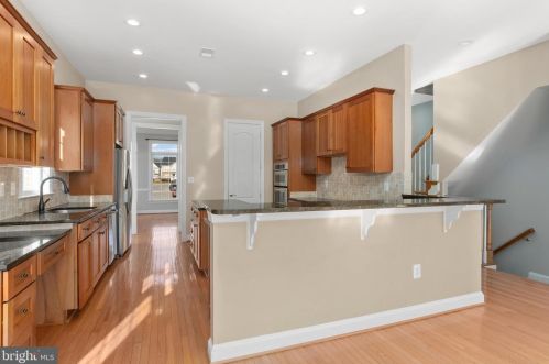 22476 Dinah Pl, Leesburg VA 20175-4808 exterior