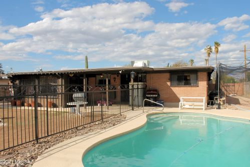 1044 Seco Pl, Tucson, AZ 85710-6258