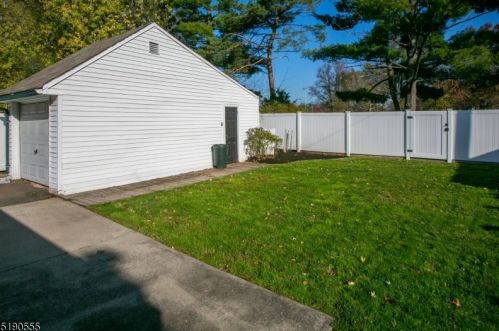 999 Stone St, Rahway NJ  07065-1913 exterior