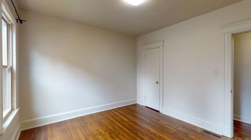 29 Lexington Ave, Waterbury CT  06710-1435 exterior